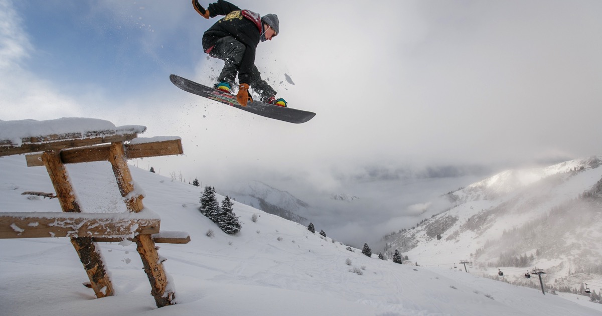 Lohnt es sich, Ski und Snowboard zu versichern?