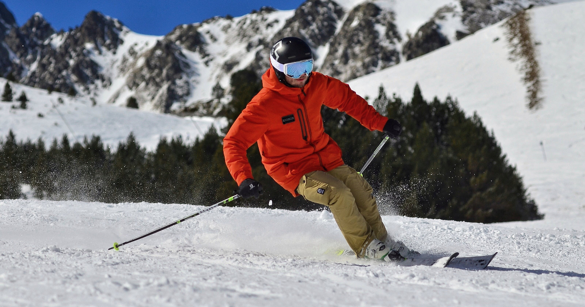 Unfälle auf der Skipiste: Diese Versicher­ungen sind zuständig